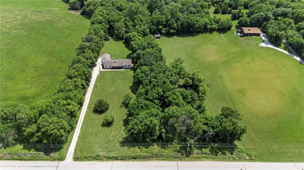 2925 Lowman Rd, Smithville, MO 64089