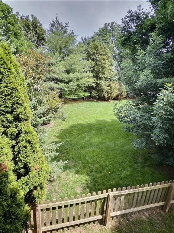 7117 Mccoy St, Shawnee, KS 66227