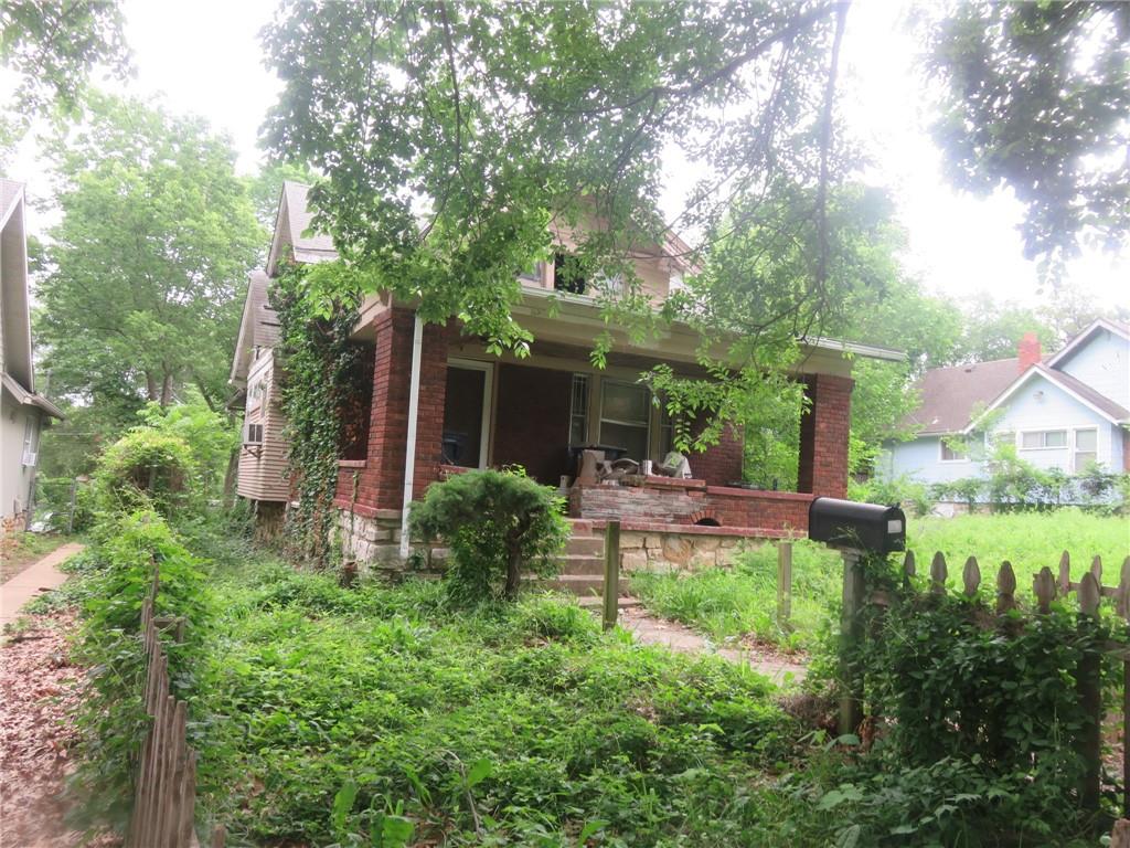 5215 Highland Ave, Kansas City, MO 64110