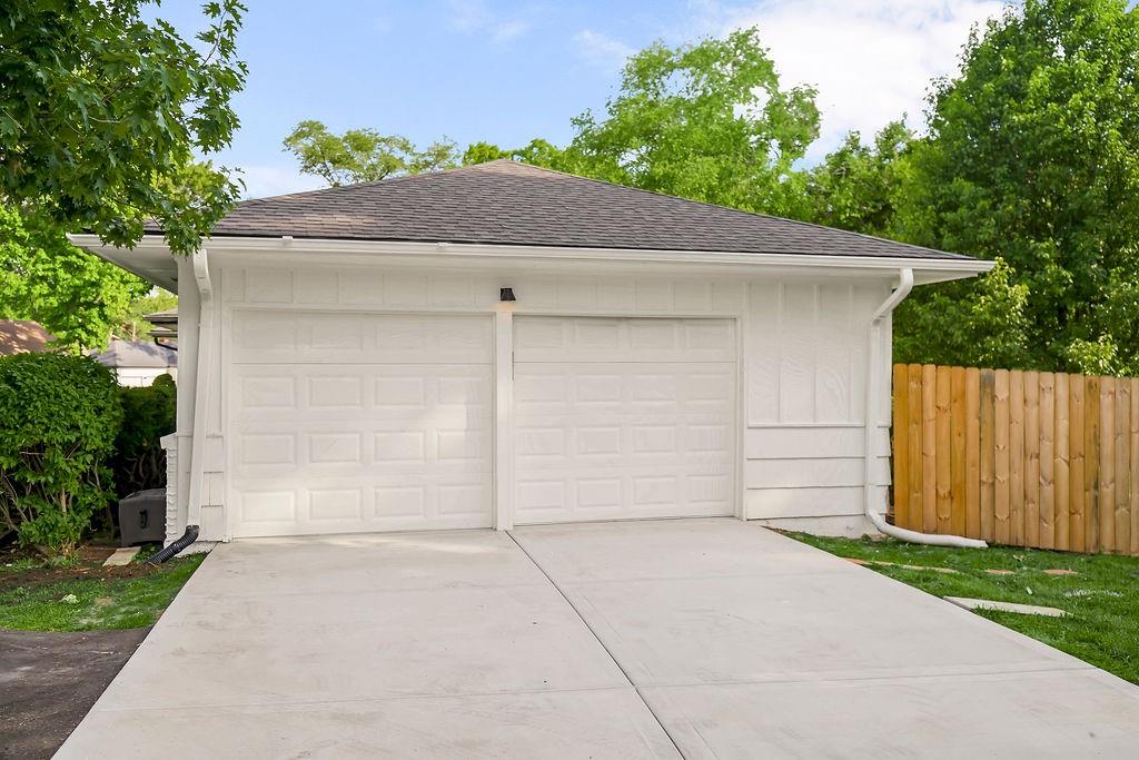 9500 Buena Vista St, Overland Park, KS 66207