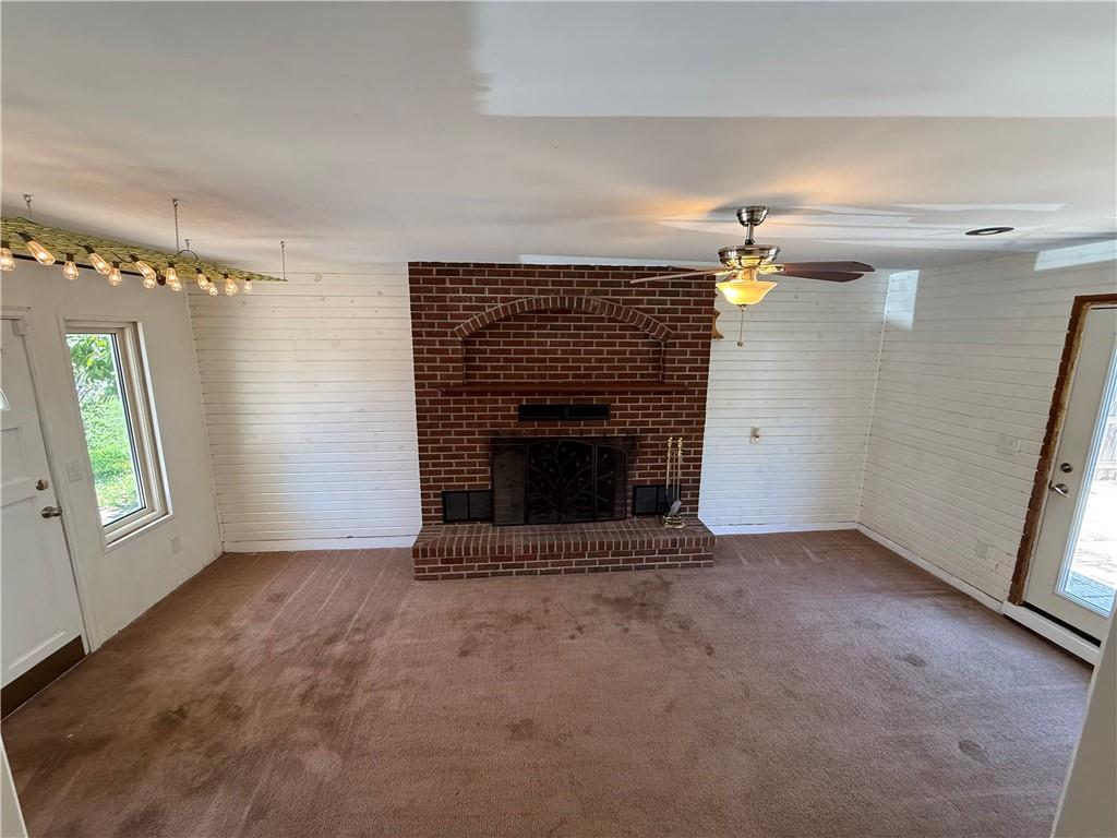 1206 Francis St, Lexington, MO 64067