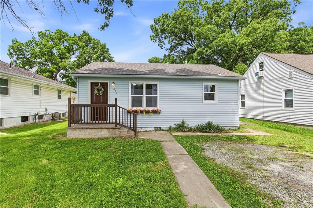604 SW 8th St, Concordia, MO 64020