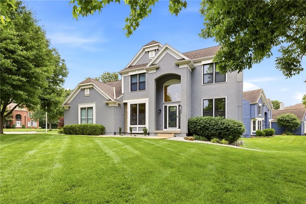 3345 W 143rd Ter, Leawood, KS 66224