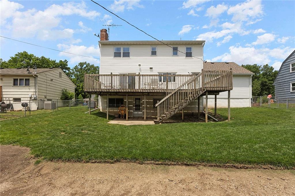 9931 Woodson Dr, Overland Park, KS 66207