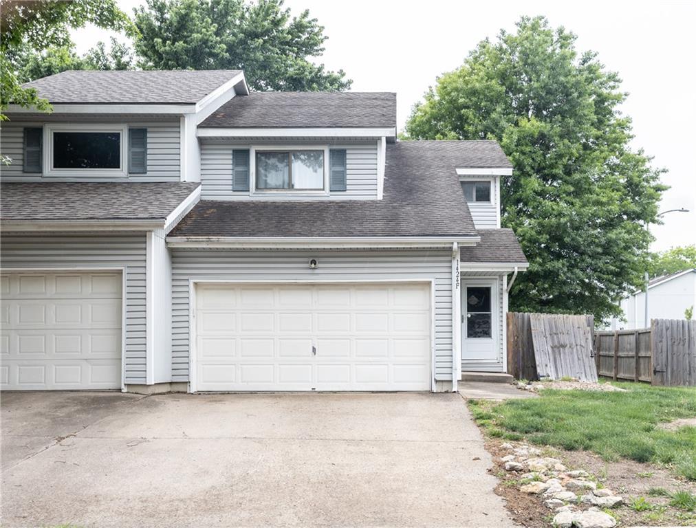 1424 E 125th Ter E #F, Olathe, KS 66061