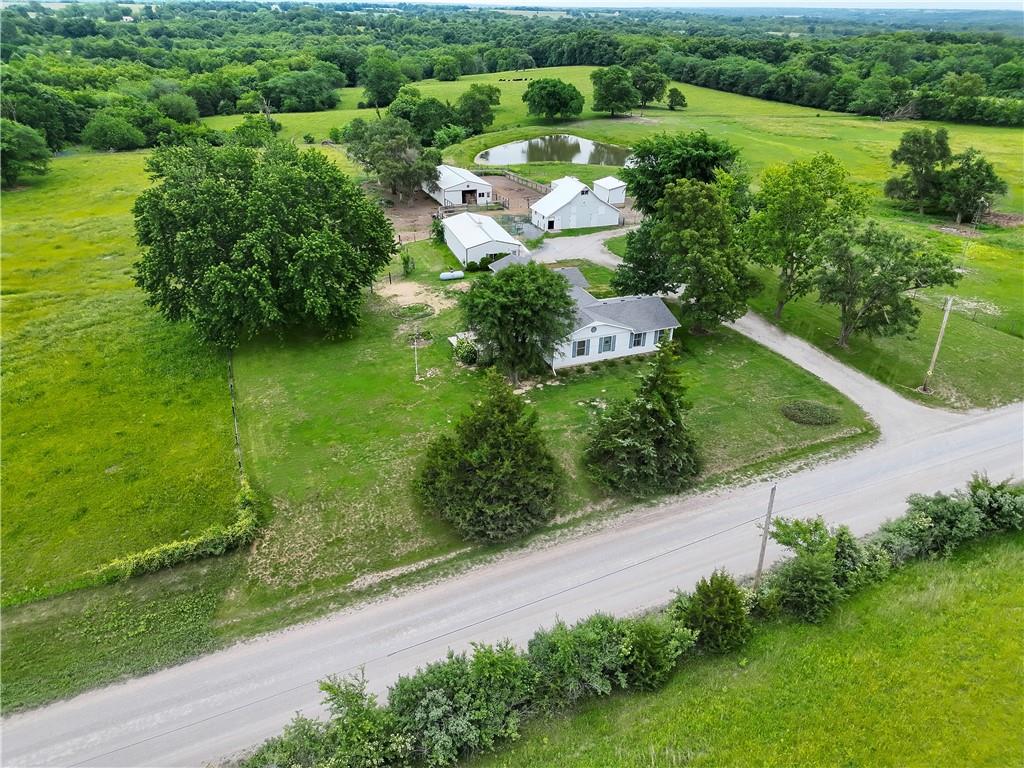 26390 228th St, Gallatin, MO 64640