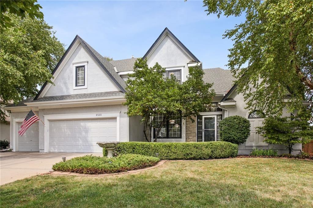 8520 W 142 St, Overland Park, KS 66223