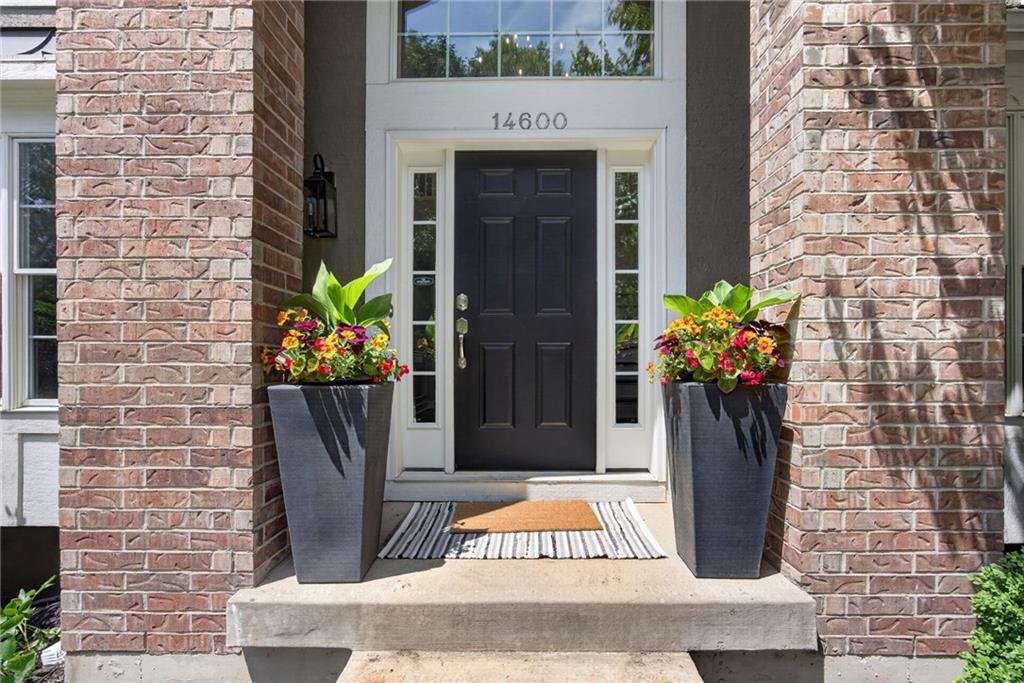 14600 Chadwick St, Leawood, KS 66224
