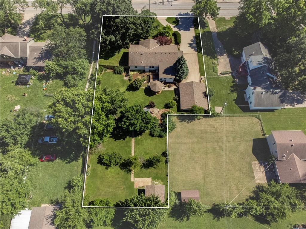 15800 E Salisbury Rd, Independence, MO 64050
