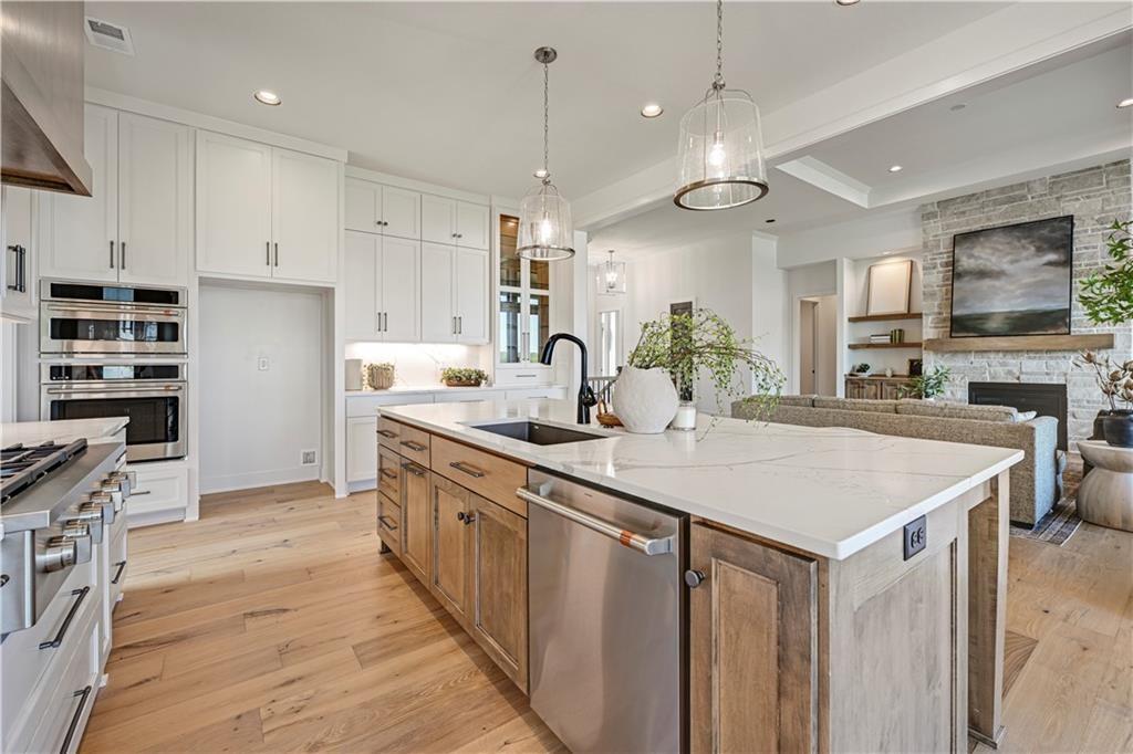 17029 Parkhill St, Overland Park, KS 66221