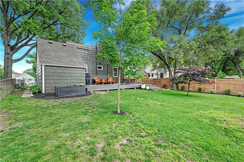 5232 Roe Blvd, Roeland Park, KS 66205