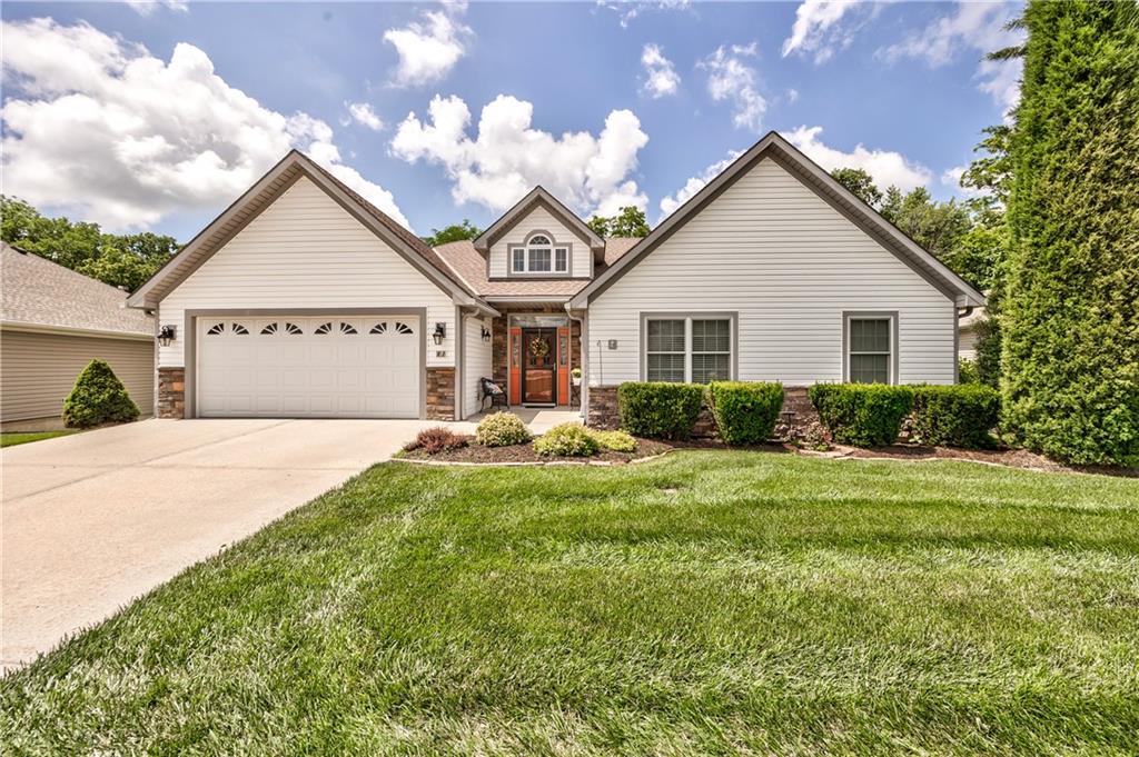 81 Continental Dr, Lansing, KS 66043
