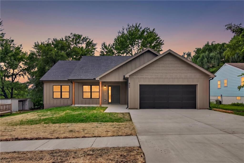 405 N Armstrong St, Pleasant Hill, MO 64080