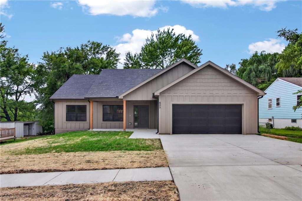 405 N Armstrong St, Pleasant Hill, MO 64080