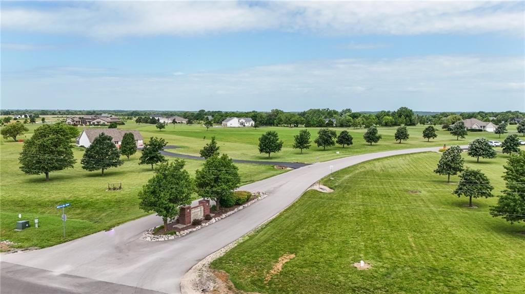 17 Wheatland Dr, Ottawa, KS 66067