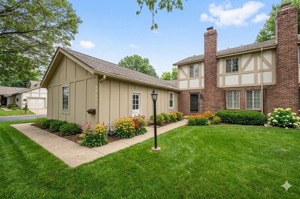 10111 Edelweiss Cir, Merriam, KS 66203