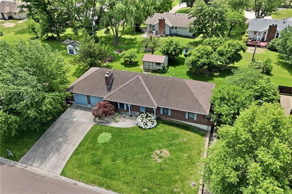 303 W Dauxville Dr, Richmond, MO 64085