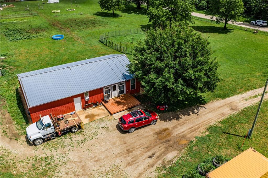 4038 Lee Rd, Mound City, KS 66056