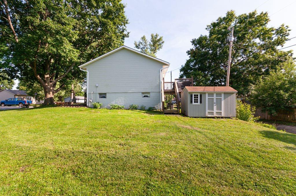 1704 Beverly Cir, Harrisonville, MO 64701
