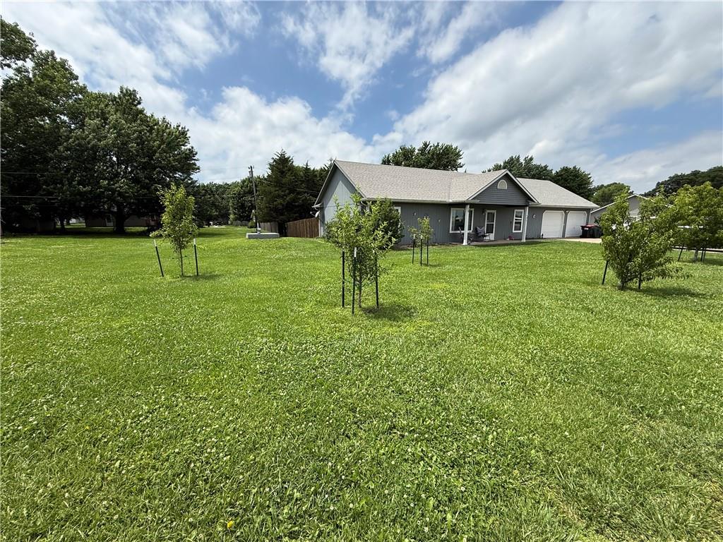 423 N Olive St, Garnett, KS 66032