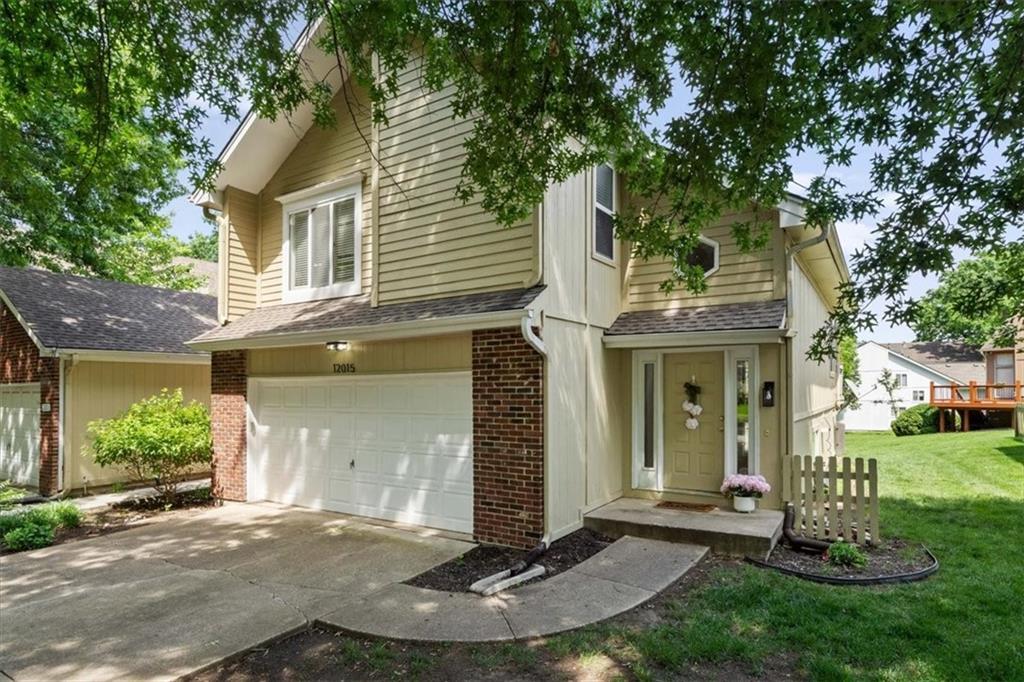 12015 Mackey St, Overland Park, KS 66213