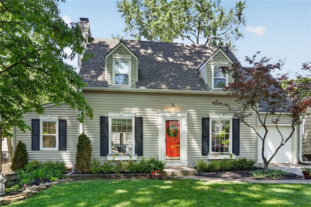 5500 Falmouth Rd, Fairway, KS 66205