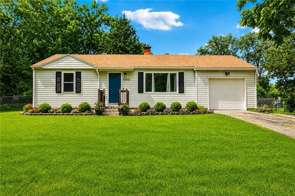9000 W 49th St, Merriam, KS 66203