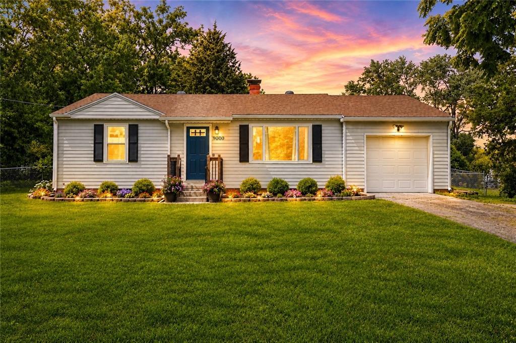 9000 W 49th St, Merriam, KS 66203