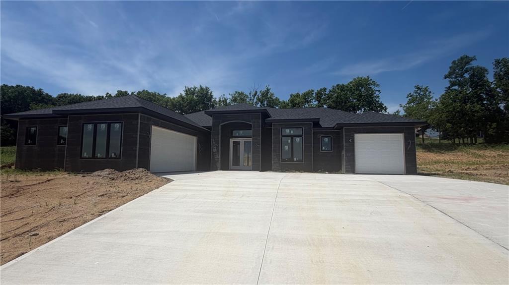 19097 Millstone Ter, St Joseph, MO 64505