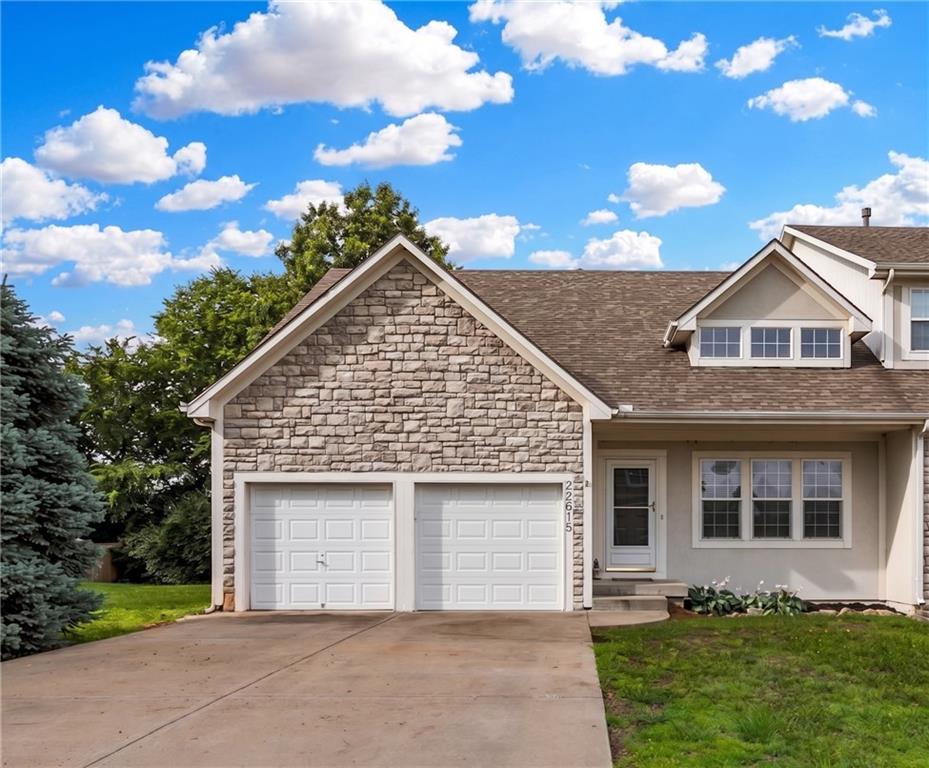 22615 W 76th Ter, Shawnee, KS 66227