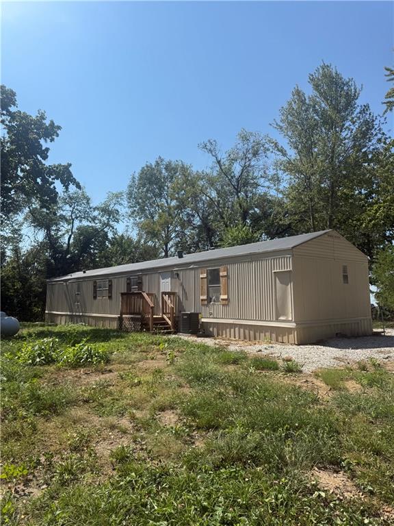 2924 Dune Rd, Odessa, MO 64076