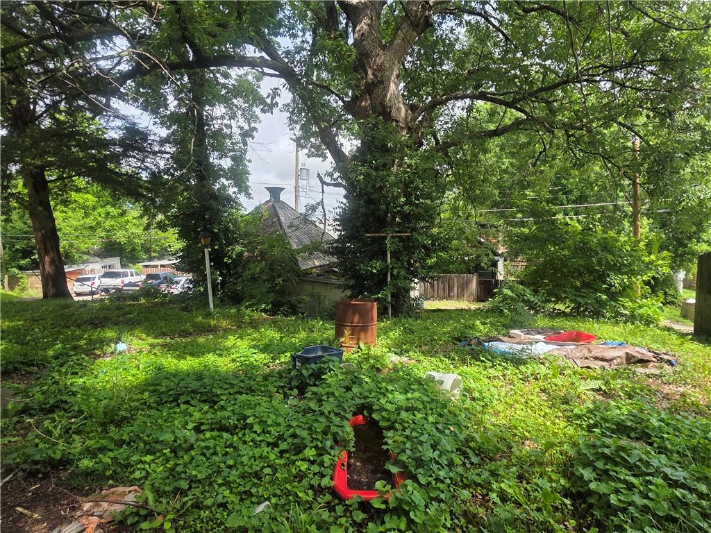 2937 Seneca St, St Joseph, MO 64507