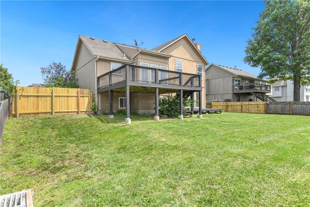644 SE Jonathon Ave, Lee's Summit, MO 64063
