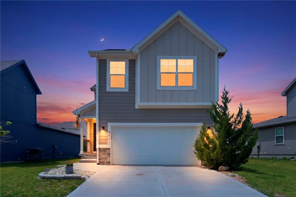 8803 SW 8th St, Blue Springs, MO 64064