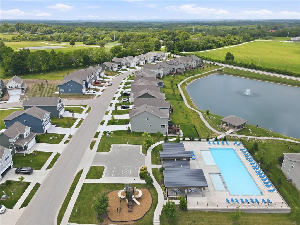 8803 SW 8th St, Blue Springs, MO 64064