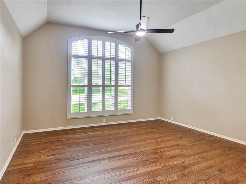 14509 Howe Dr, Leawood, KS 66224