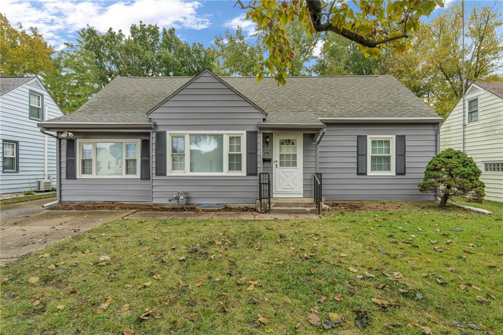 1744 SW Atwood Ave, Topeka, KS 66604