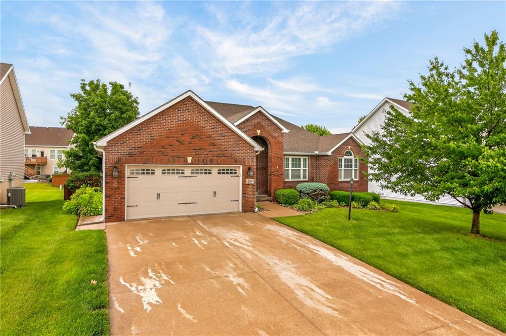 4503 S Wilshire Dr, St Joseph, MO 64506