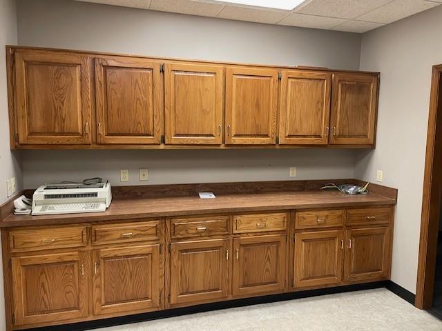 1007 E Saint Maartens Dr, St Joseph, MO 64506