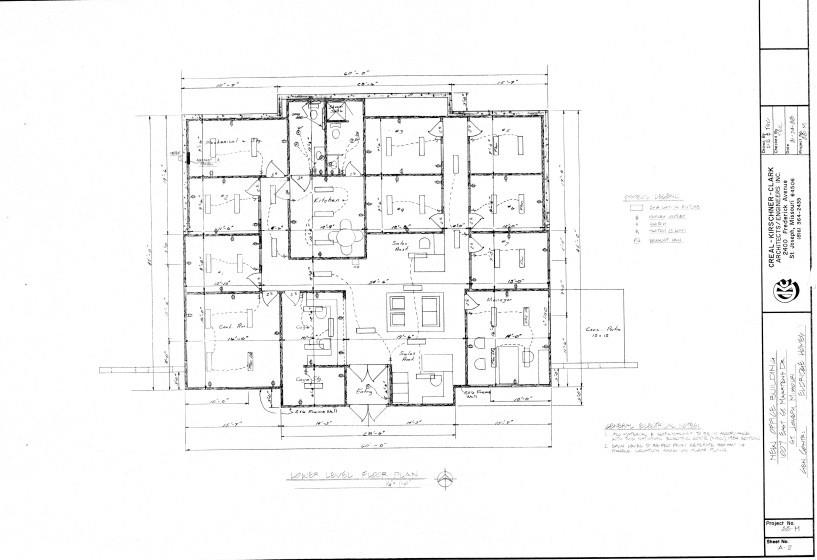 1007 E Saint Maartens Dr, St Joseph, MO 64506