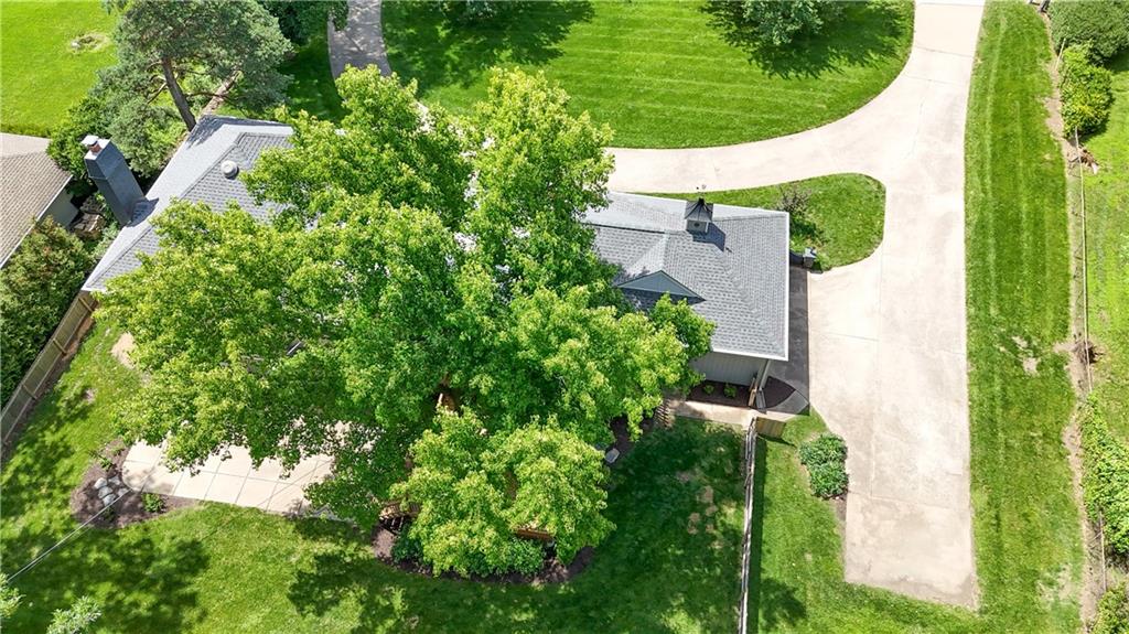 2444 W 103rd St, Leawood, KS 66206