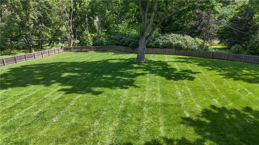 2444 W 103rd St, Leawood, KS 66206