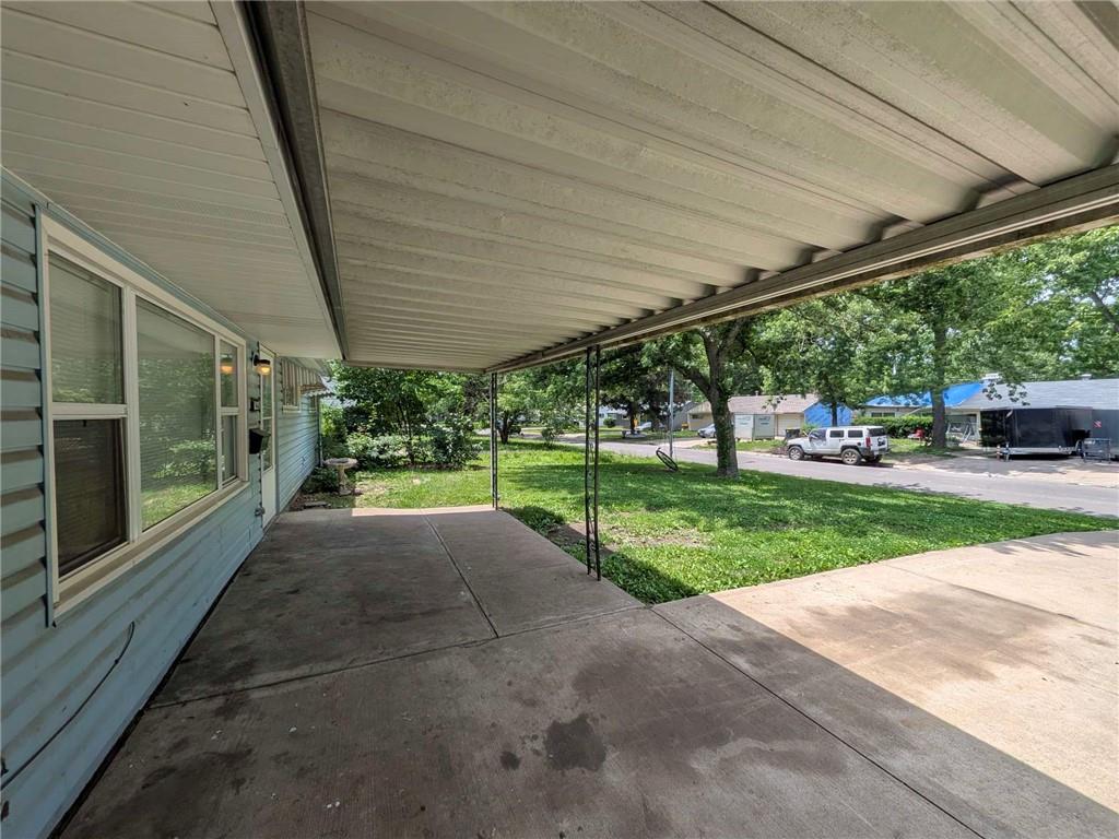 11225 Corrington Ave, Kansas City, MO 64134