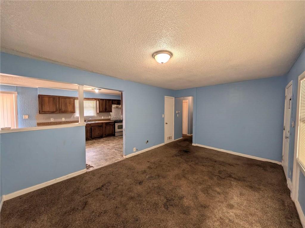 11225 Corrington Ave, Kansas City, MO 64134