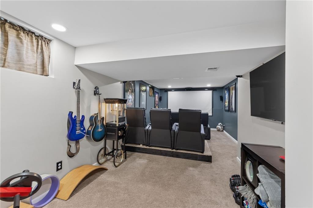 1100 NW Canterbury Rd, Blue Springs, MO 64015