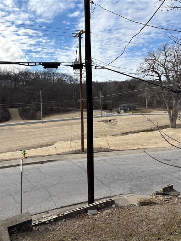 643 N Main St, Excelsior Springs, MO 64024