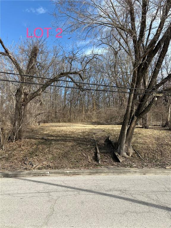 631 N Main St, Excelsior Springs, MO 64024