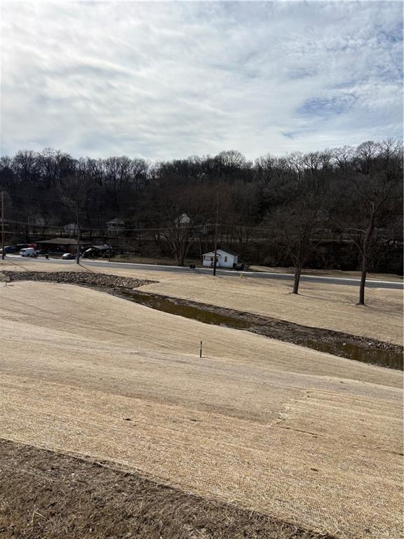 631 N Main St, Excelsior Springs, MO 64024