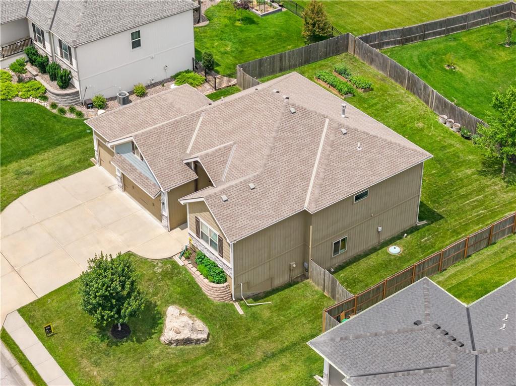 204 E Woodland Ave, Lone Jack, MO 64070