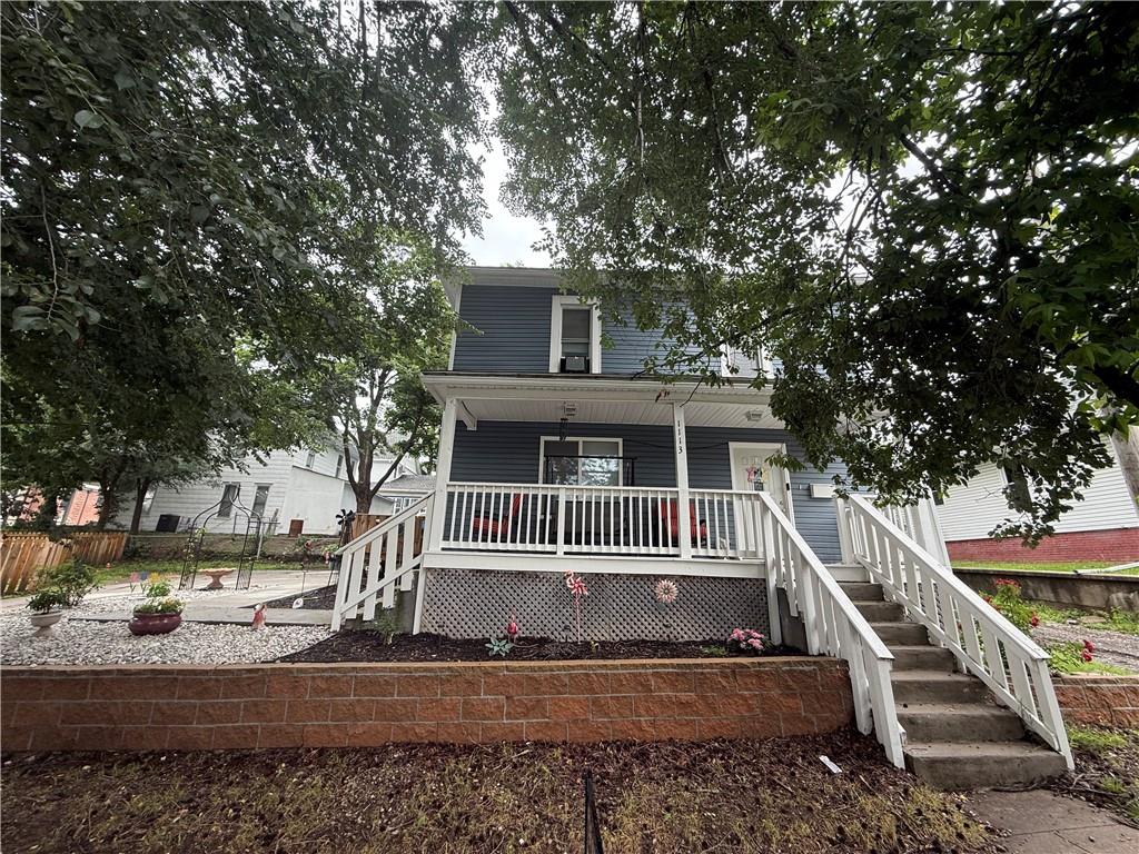1113 N 18th St, St Joseph, MO 64501